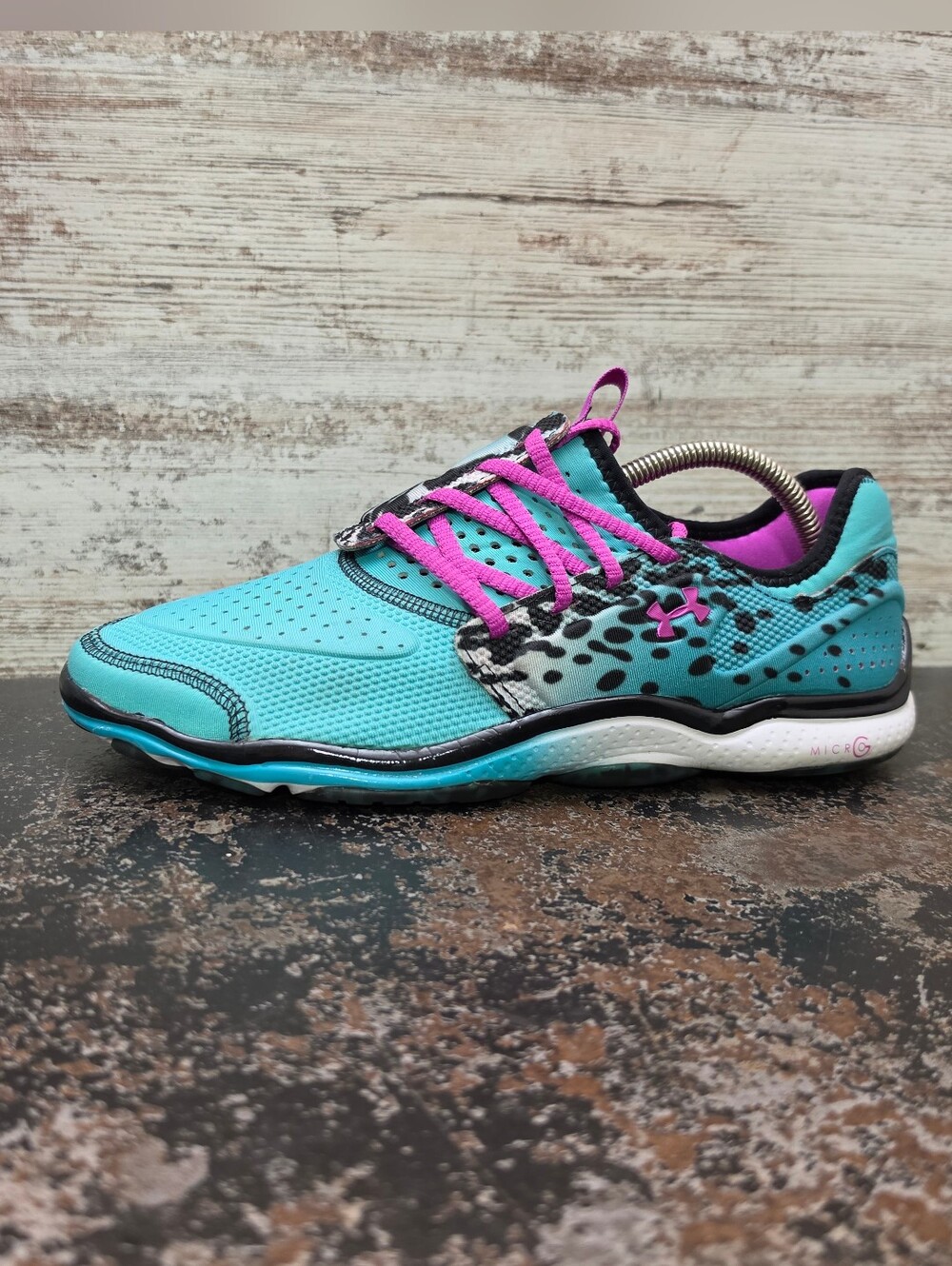 Womens Under Armour Micro G Toxic 6 Running Shoes Sz 10 Used 1235698 428